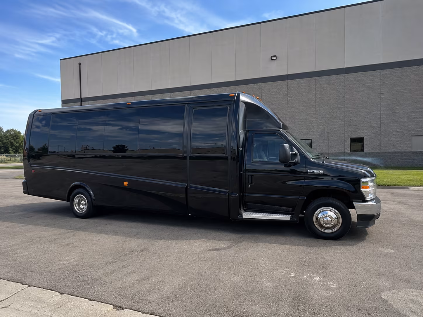 bus rentals for capital one arena concerts and d c stadium shows