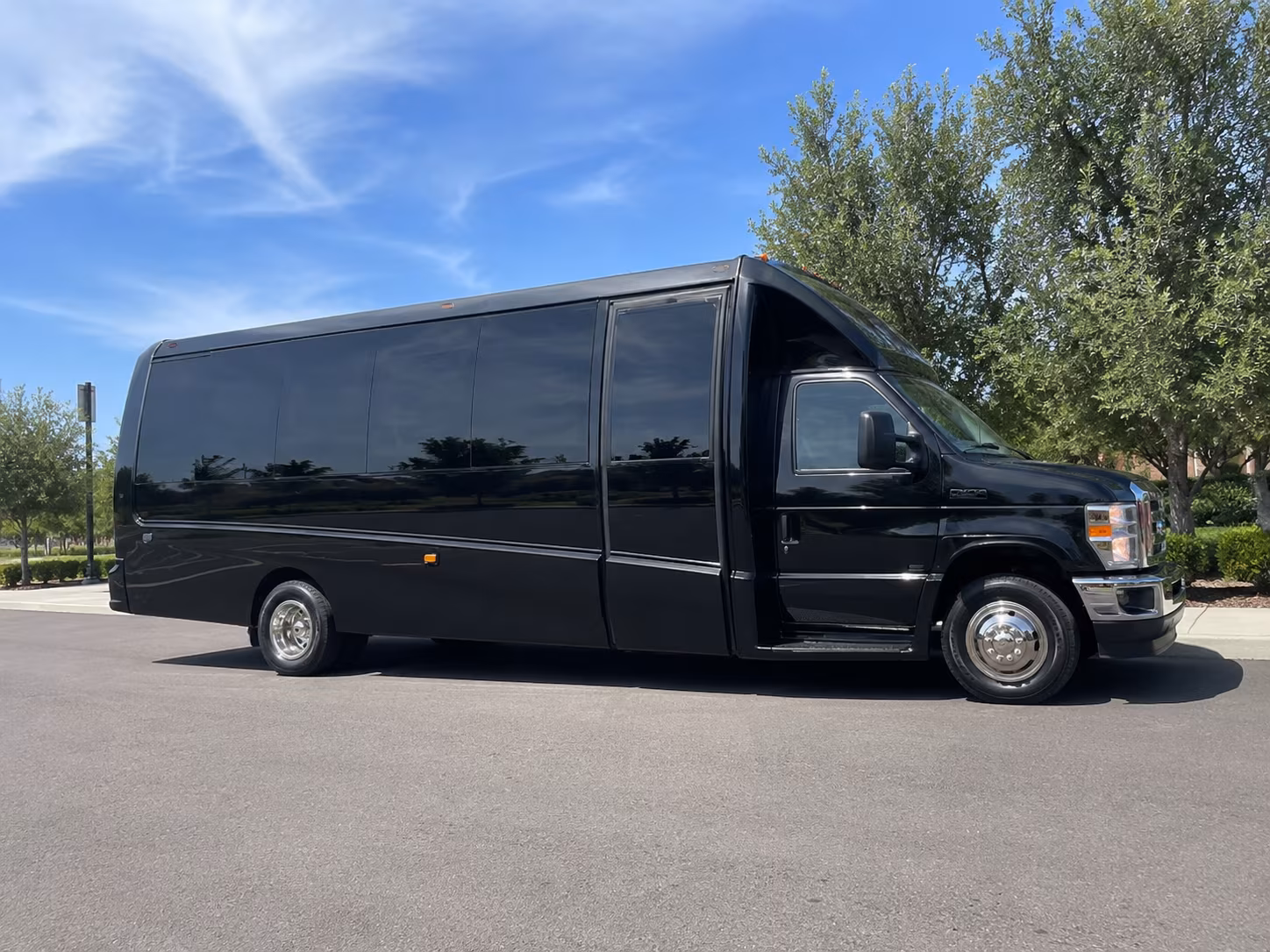 bus rentals for outdoor music festivals near rockville and montgomery county