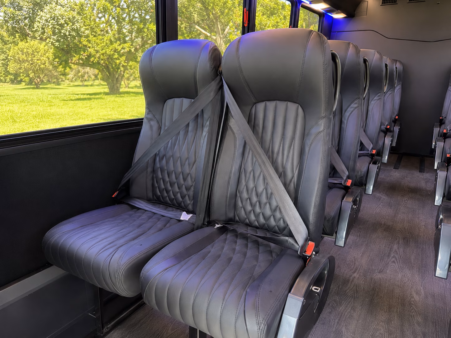 minibuses for small group and enrichment field trips around montgomery county