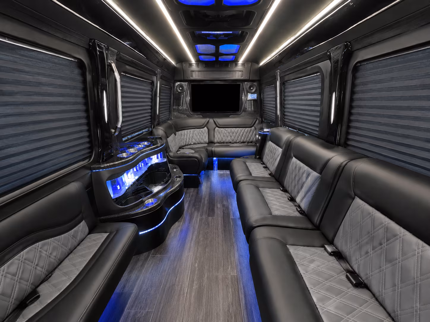 rockville 15 passenger party bus